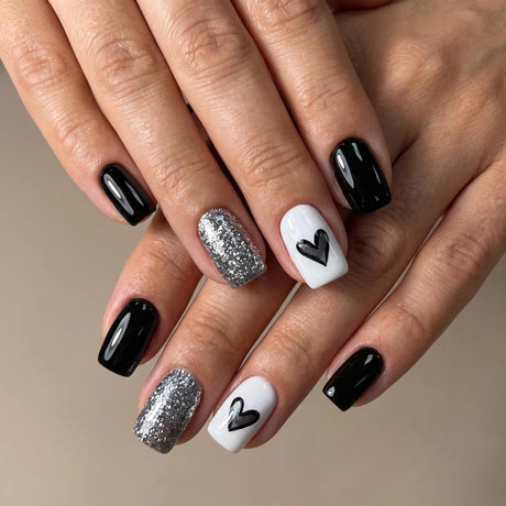 24pcs/Set Short Black Heart Glitter Press-On Nails