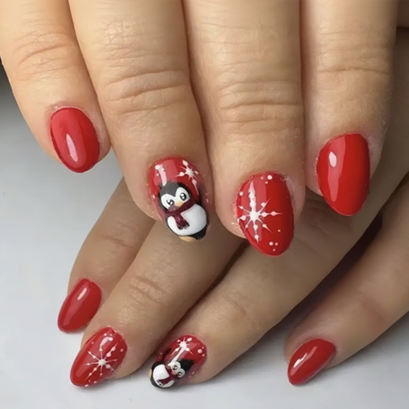 24pcs/Set Red Christmas Sweater with Penguin and Snowflake Press-On Nails