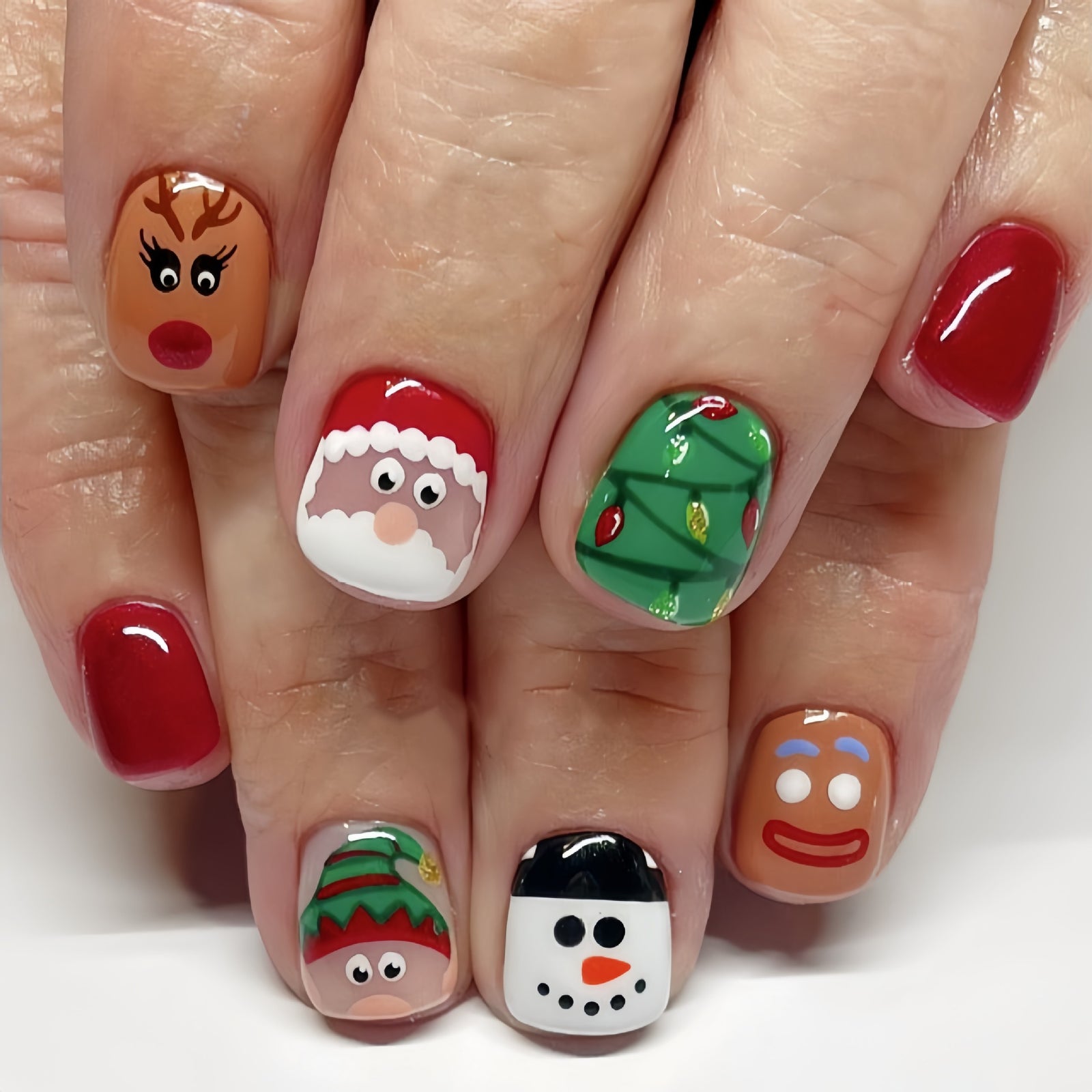 24pcs/Set Short Christmas Santa & Reindeer Press On Nails