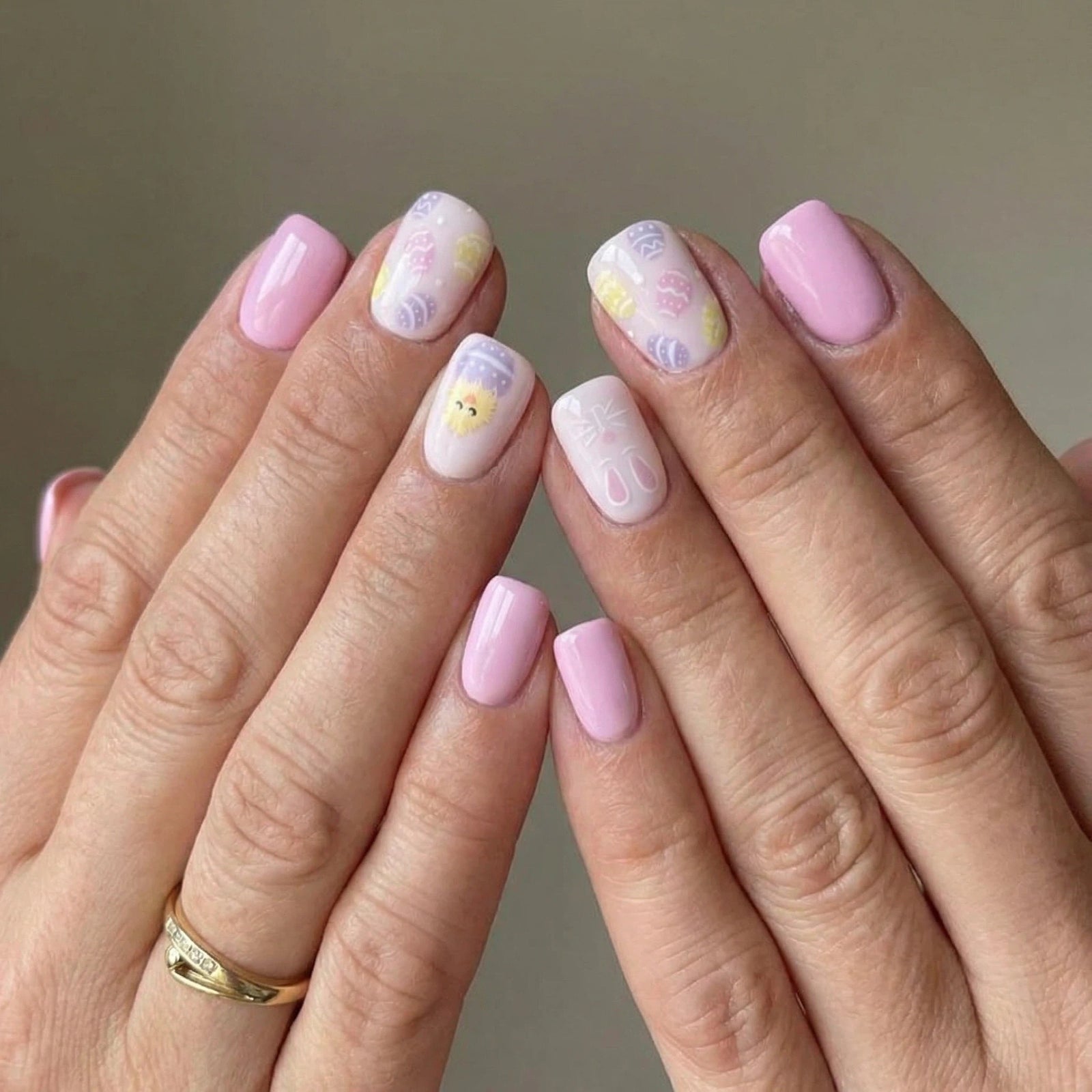 24pcs/Set Pastel Easter Egg Chicks Short Press-On Nails
